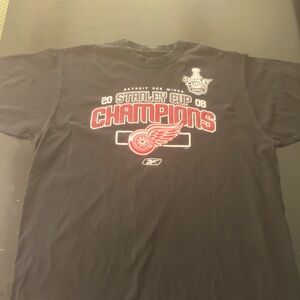 Stanley Cup vintage T-shirt.